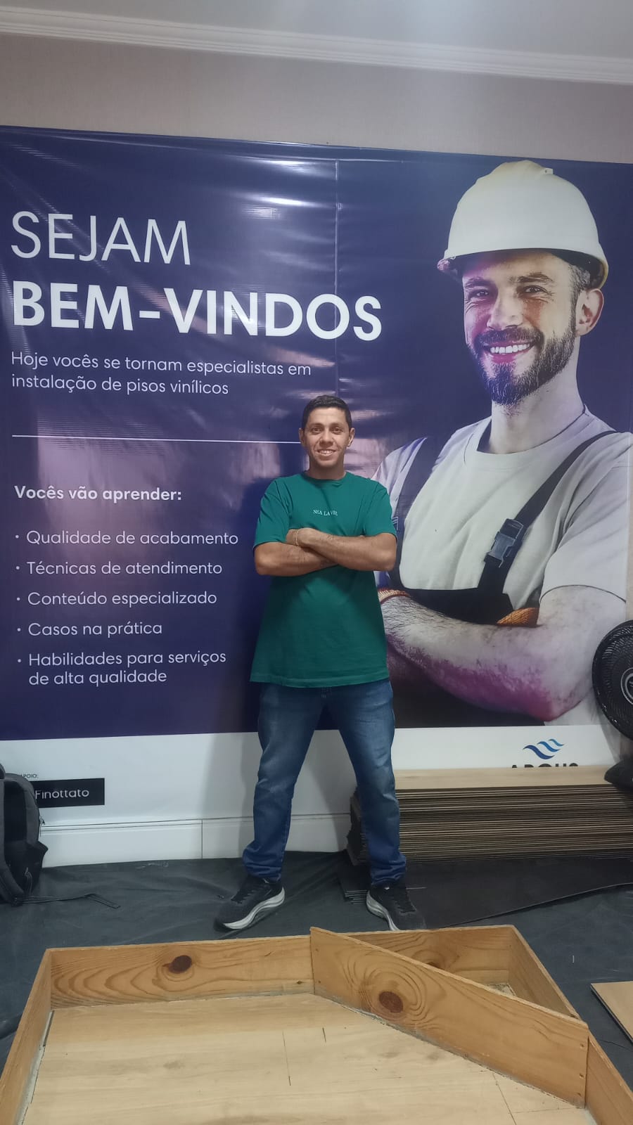 Equipe Futura - treinamento em instalação de pisos